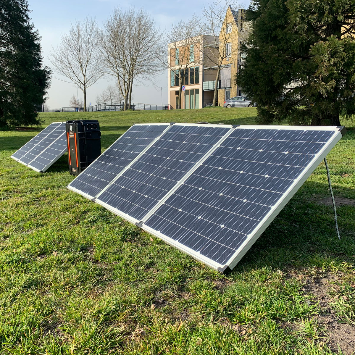 Portable power generator 3000Wh + 4x opvouwbaar 300W zonnepaneel bundel - Afbeelding 18